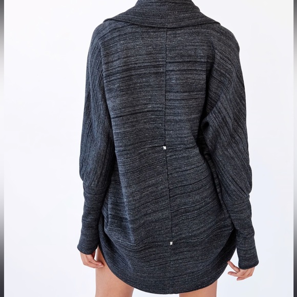 Aritzia Wilfred Diredot Sweater, Grey, M - Picture 2 of 10